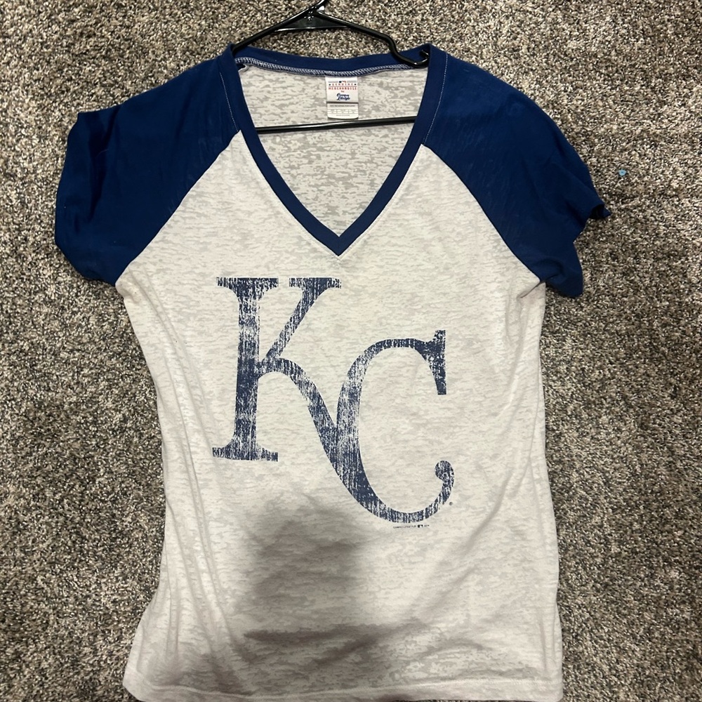 KC Graphic V-Neck Raglan Tee - Blue & White